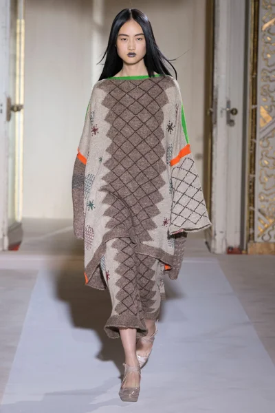 Look 20